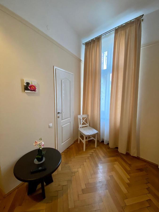 ホテル Casa Balcescu ブラショフ エクステリア 写真