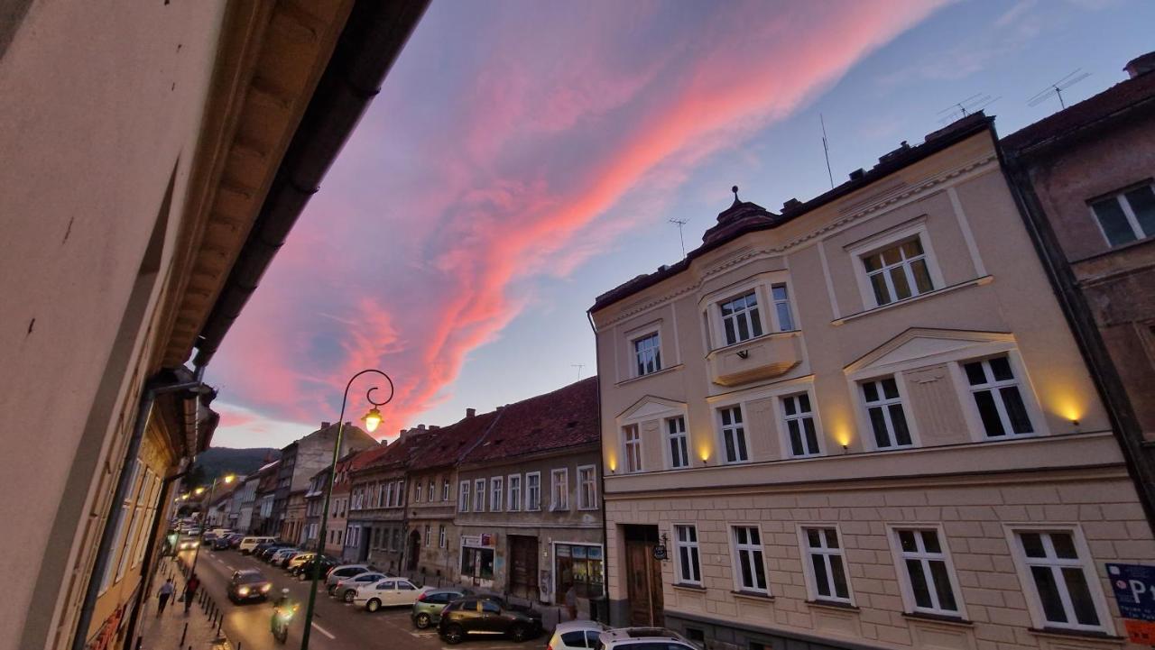 ホテル Casa Balcescu ブラショフ エクステリア 写真